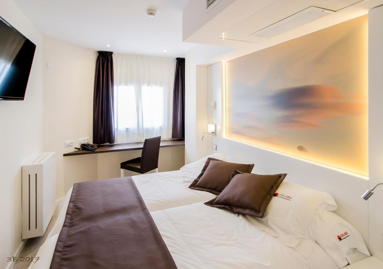 Apartamentos Ponent Пегера Экстерьер фото
