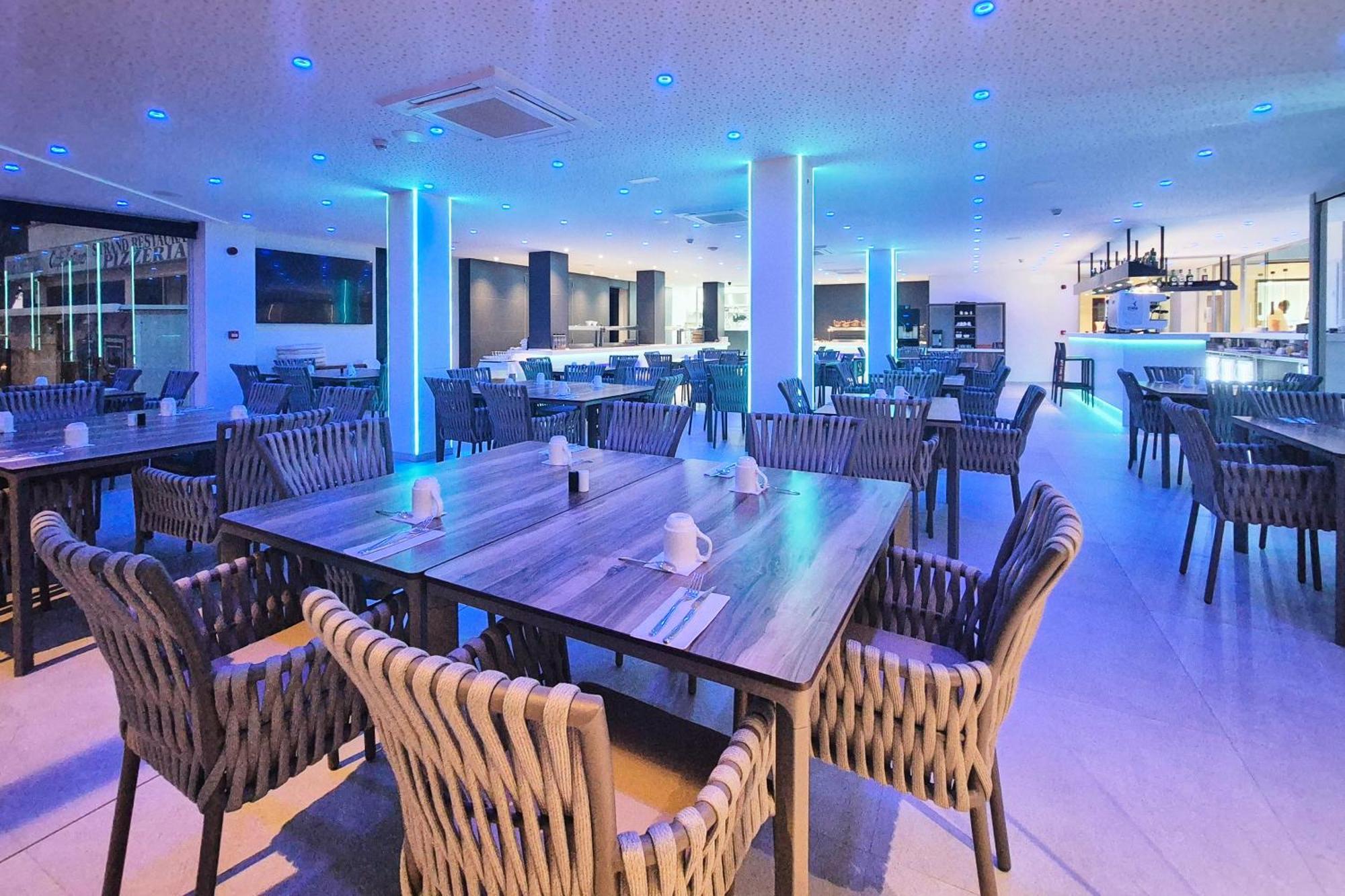 Apartamentos Ponent Пегера Экстерьер фото