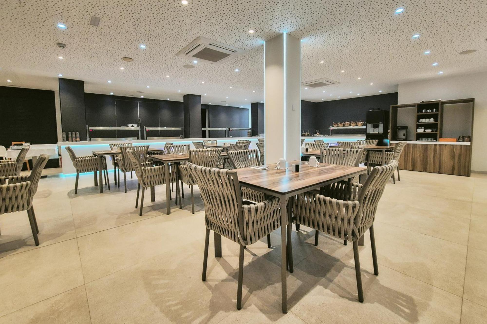 Apartamentos Ponent Пегера Экстерьер фото