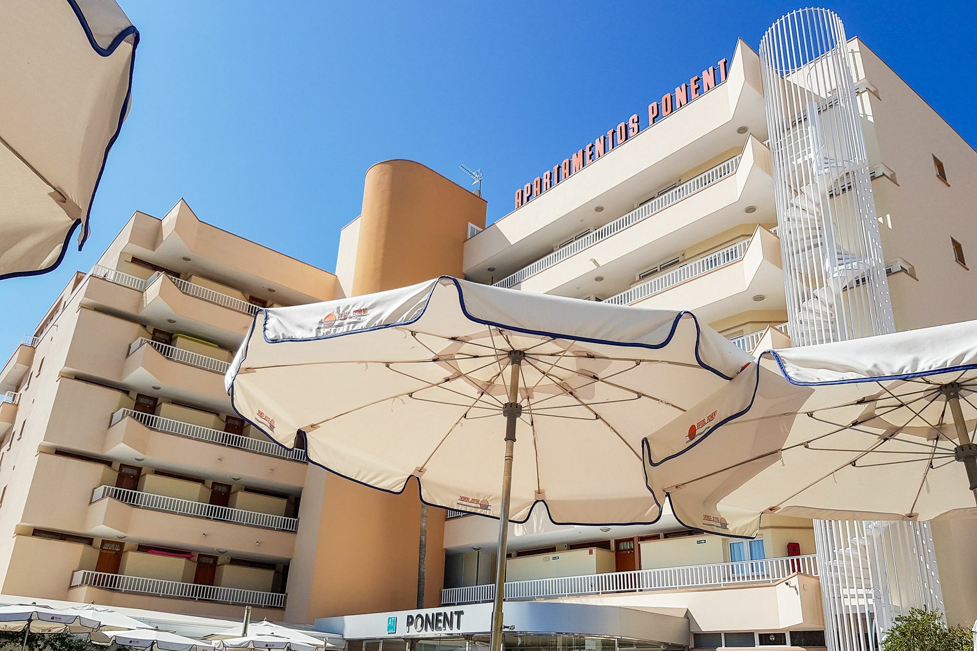 Apartamentos Ponent Пегера Экстерьер фото